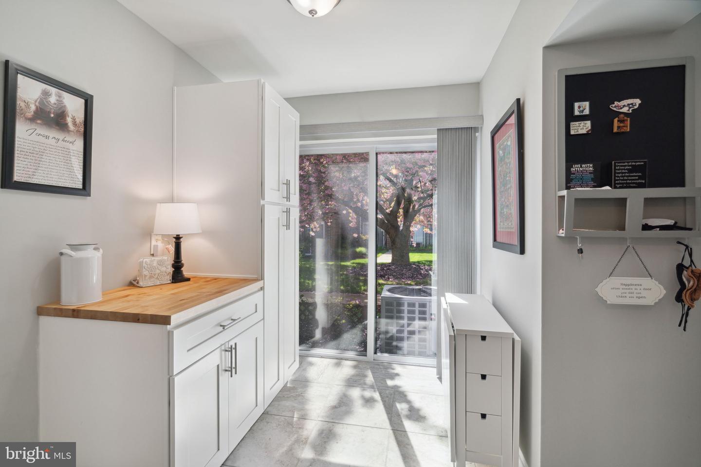 9001 Ridge Ave #30