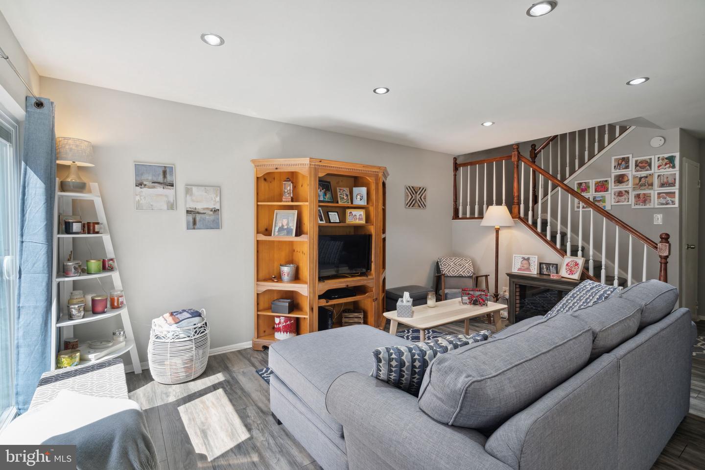 9001 Ridge Ave #30