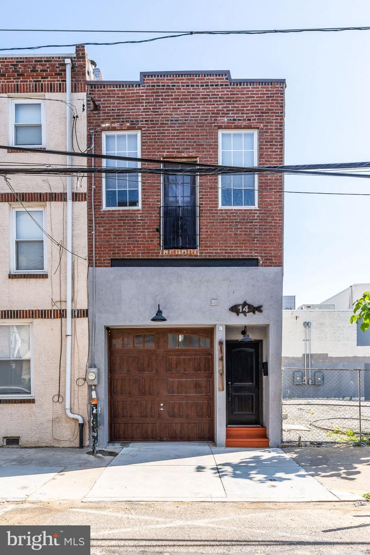 14 E Jefferson St