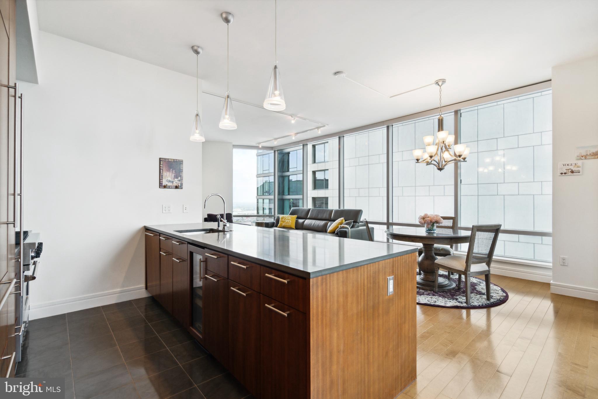 1414 S Penn Sq #39a