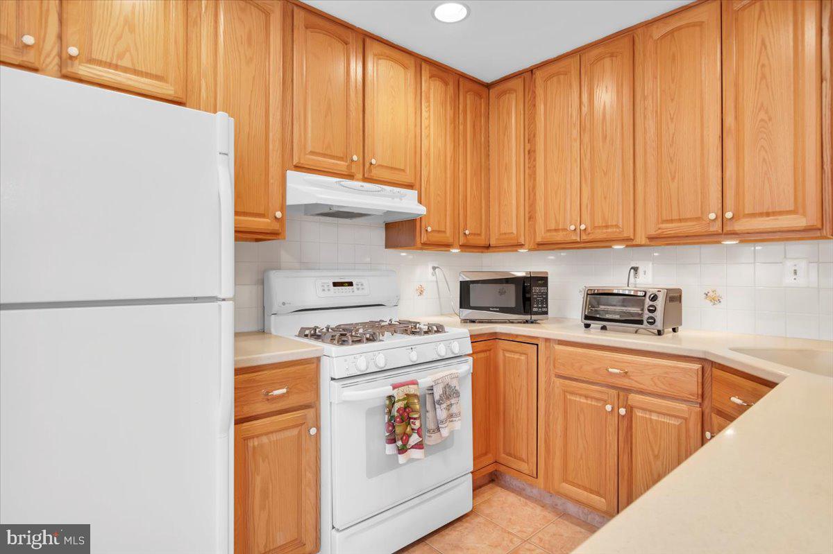 10920 Carey Pl