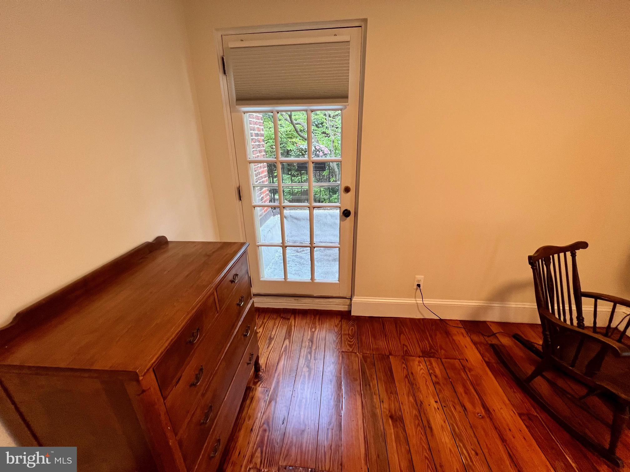 2127 Mount Vernon St