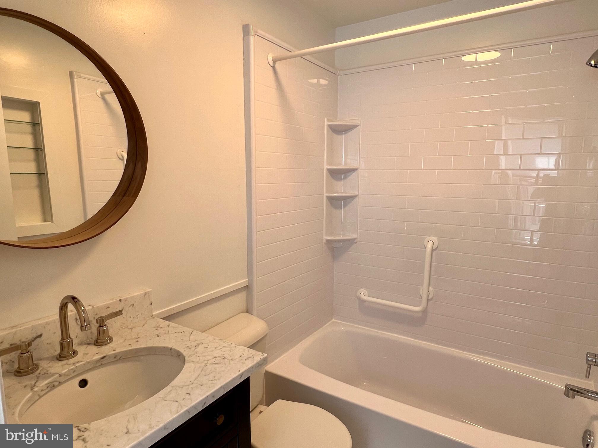 2127 Mount Vernon St