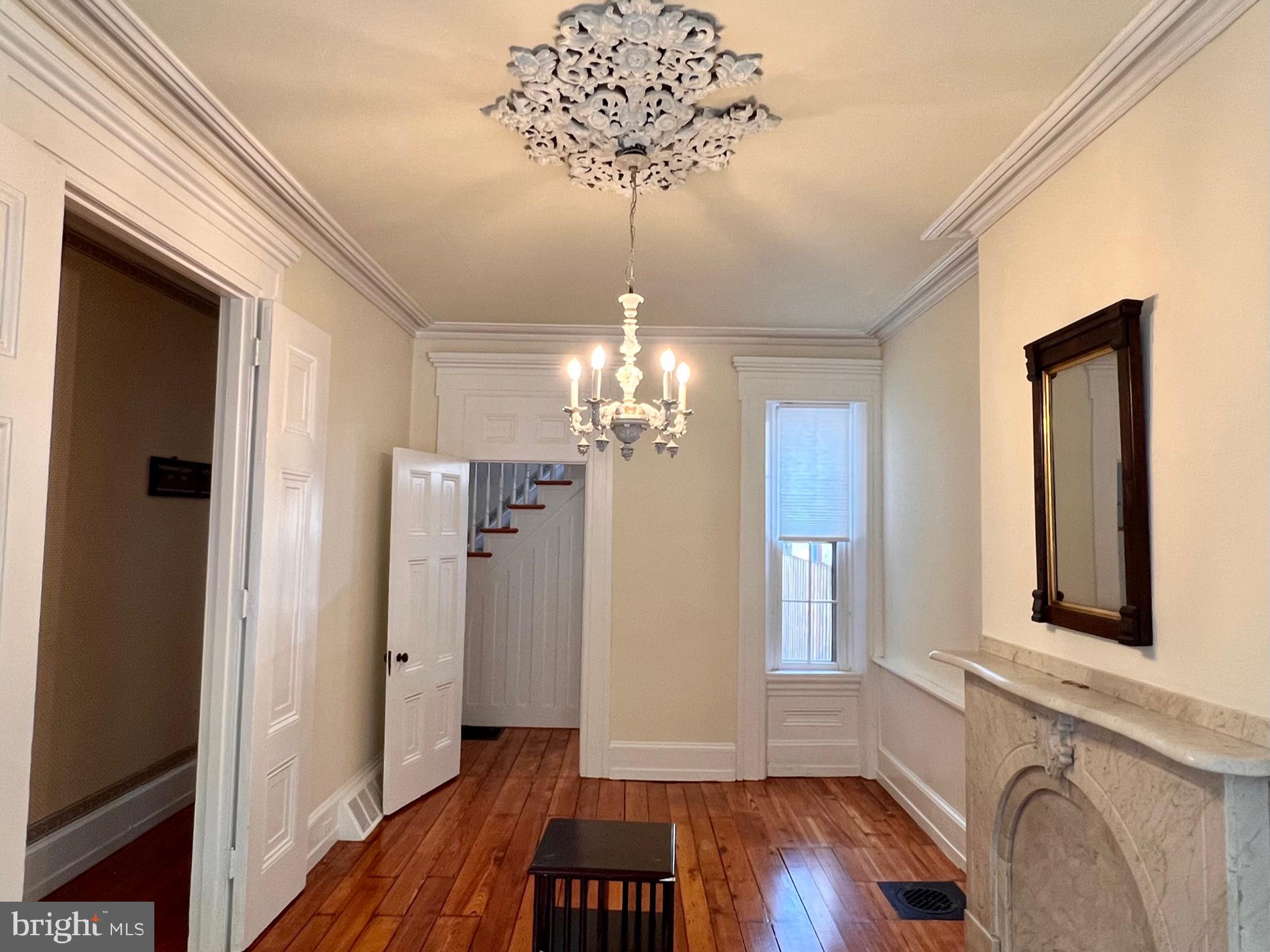 2127 Mount Vernon St