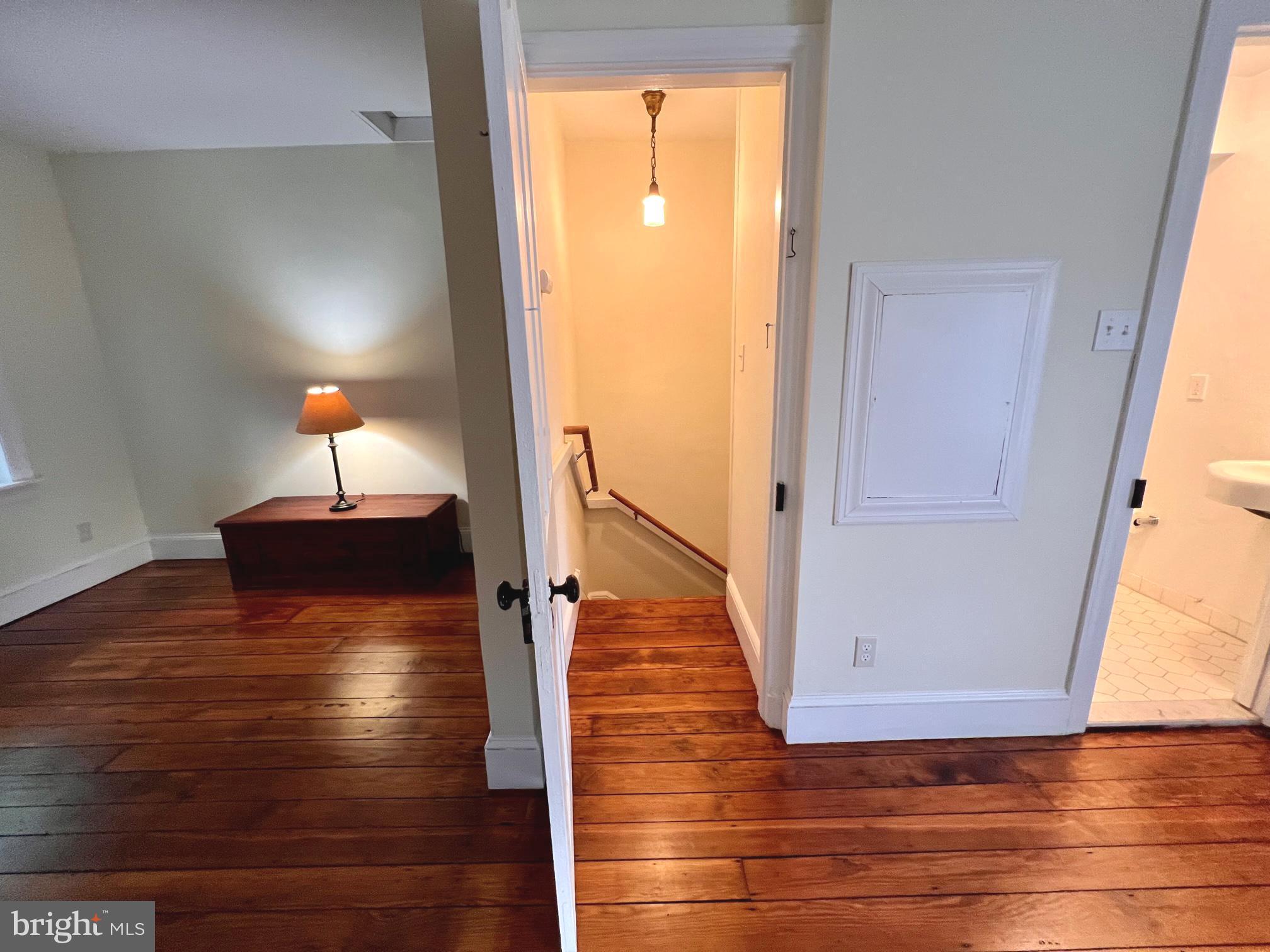 2127 Mount Vernon St