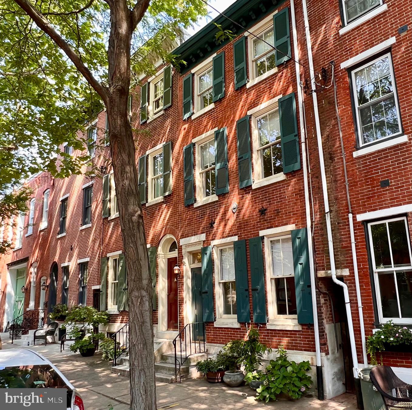 2127 Mount Vernon St