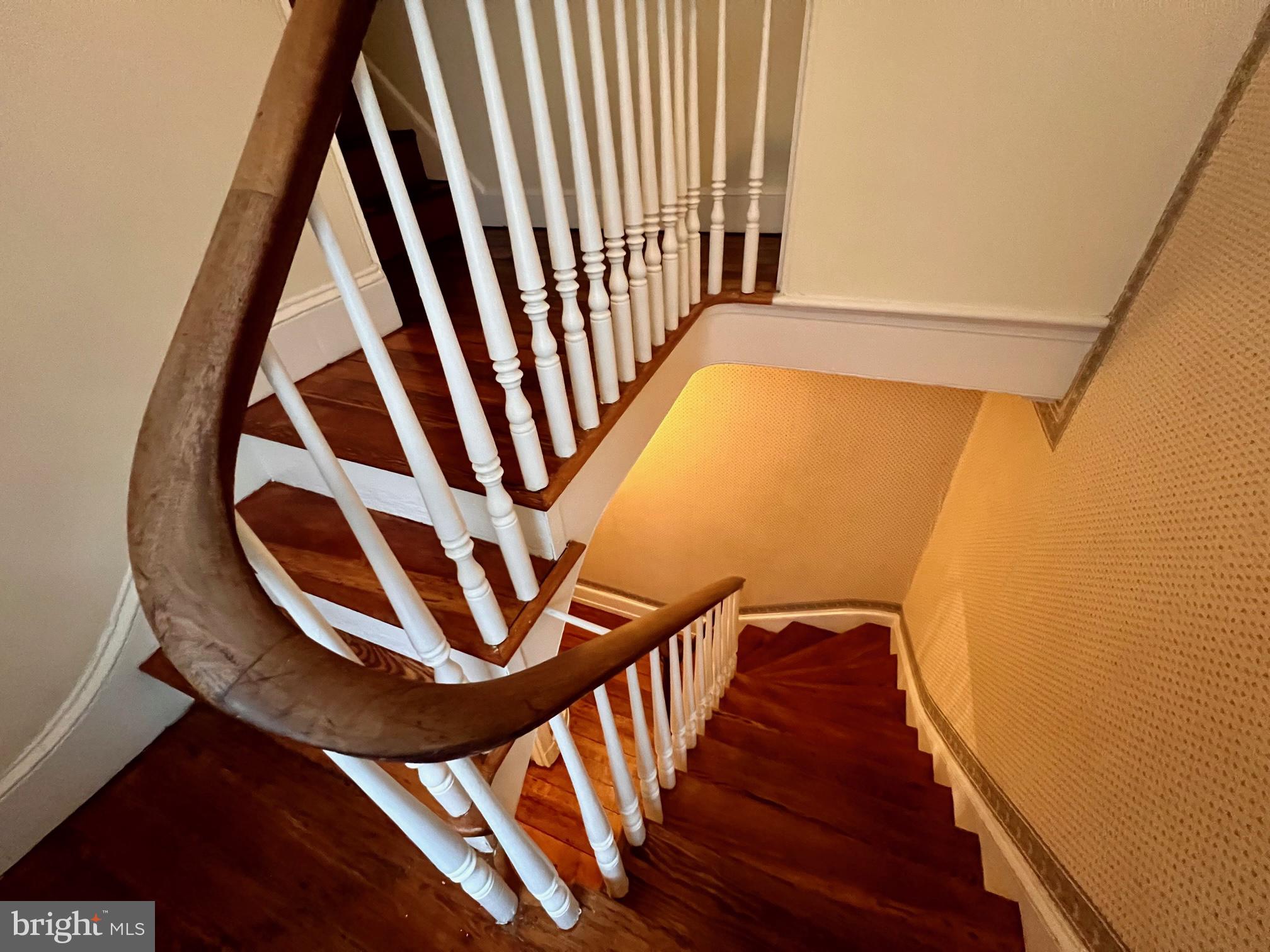 2127 Mount Vernon St