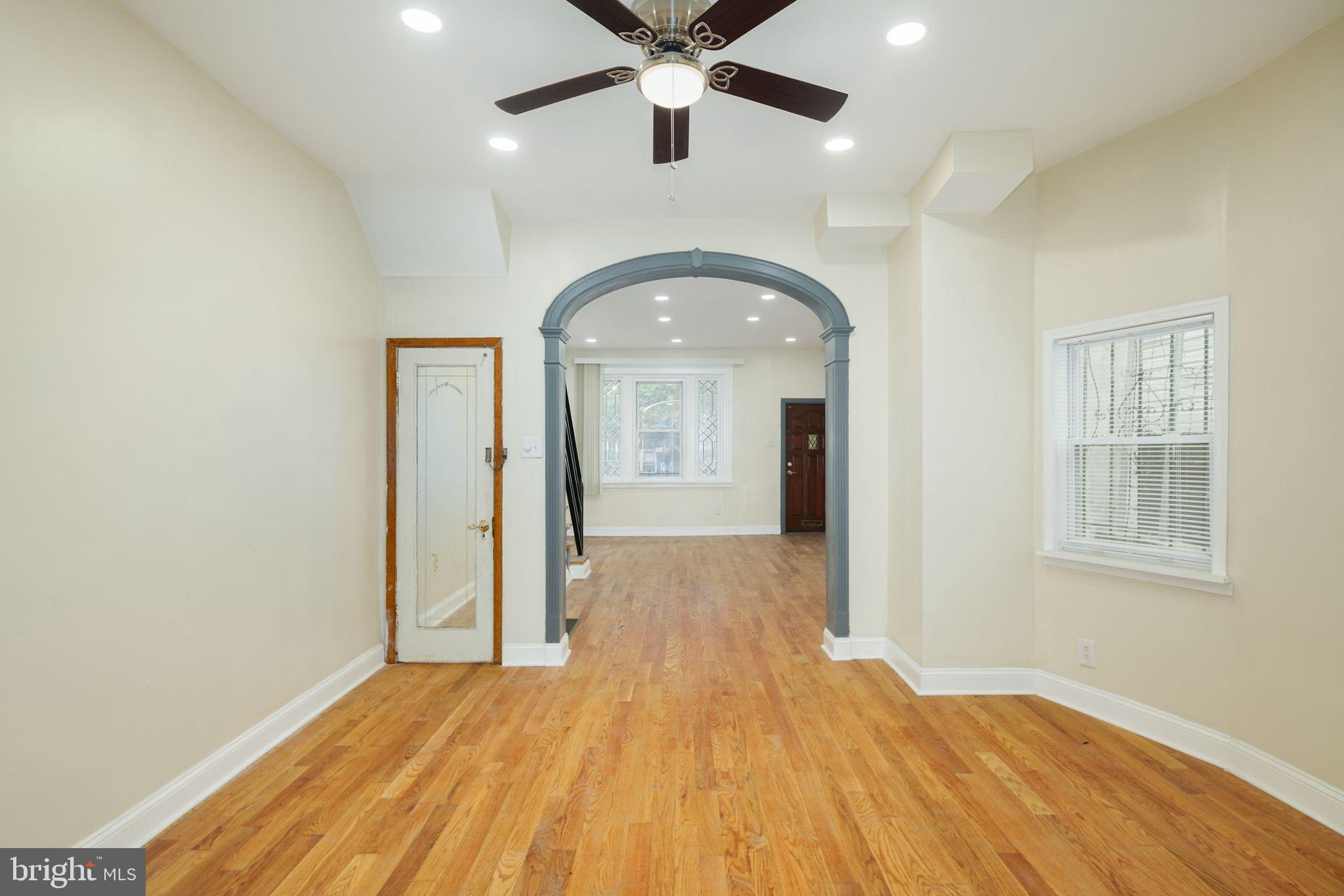 808 Snyder Ave