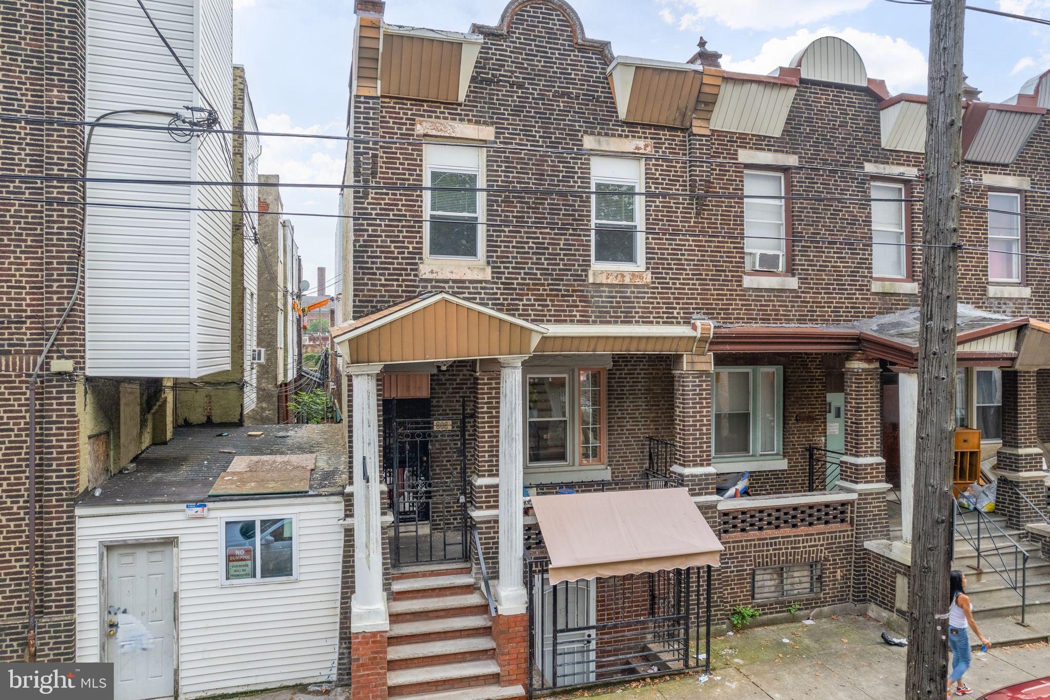 808 Snyder Ave