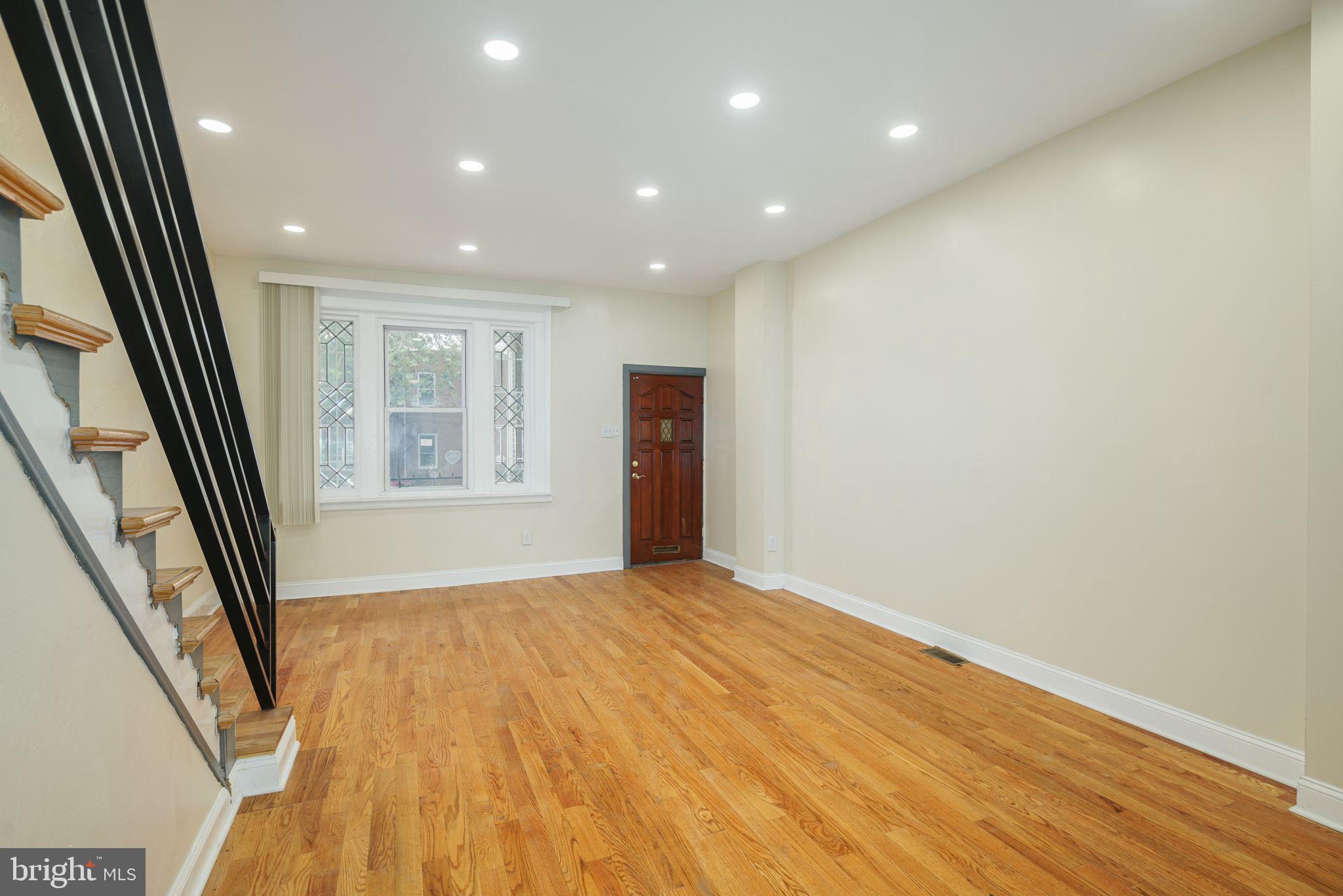 808 Snyder Ave