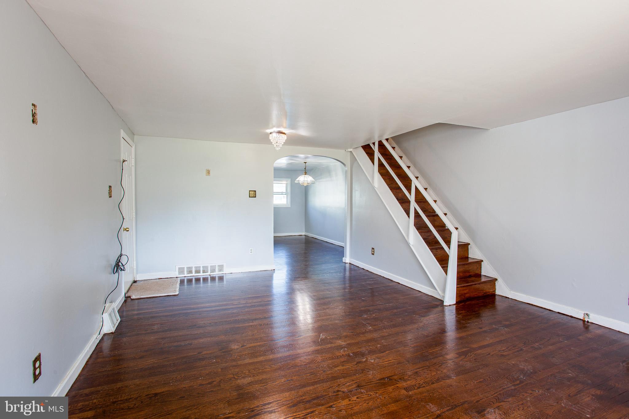2738 Maxwell St