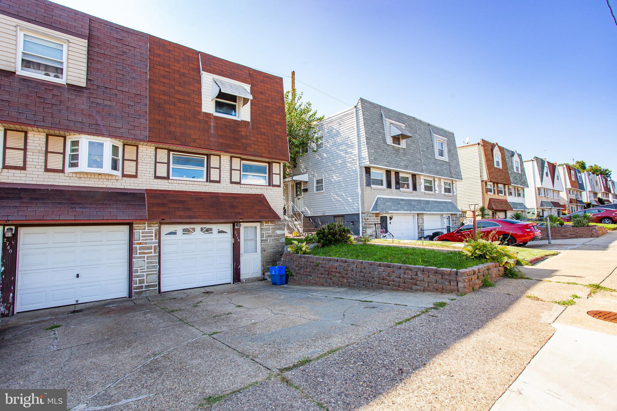 2738 Maxwell St