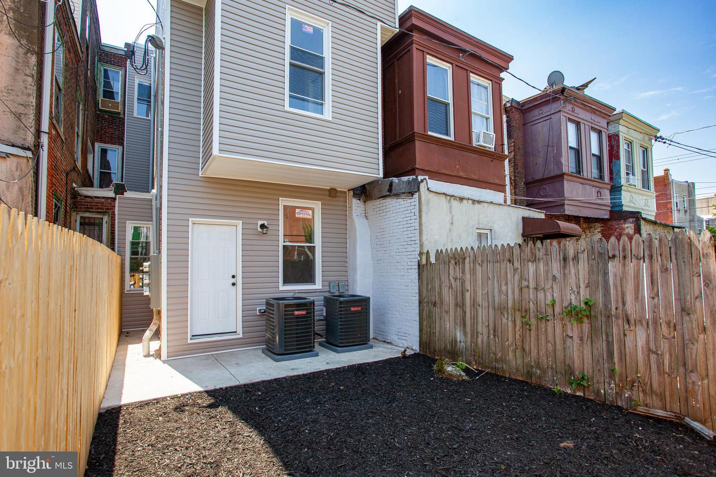 1439 W Venango St