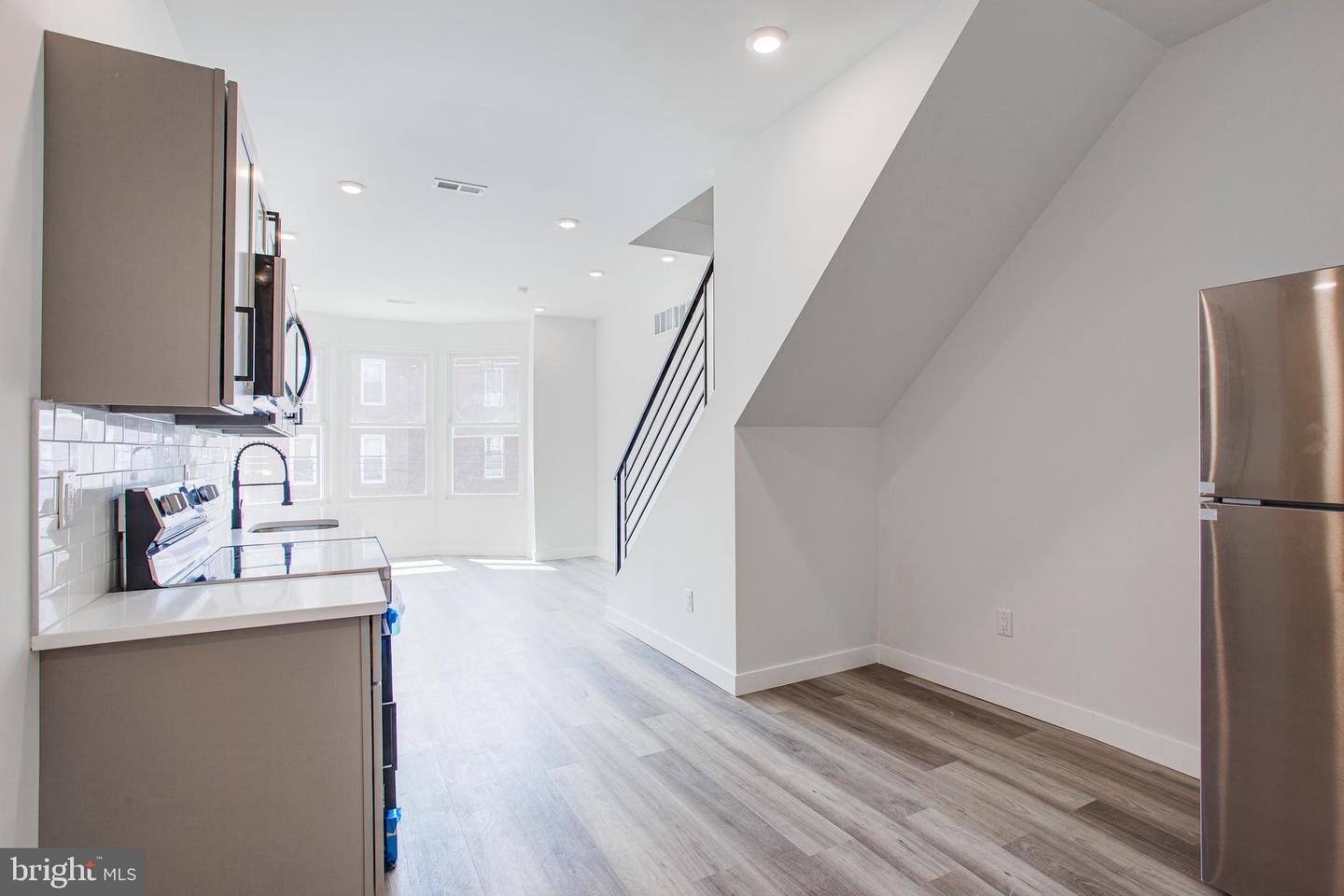 1439 W Venango St