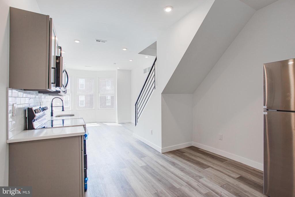 1439 W Venango St