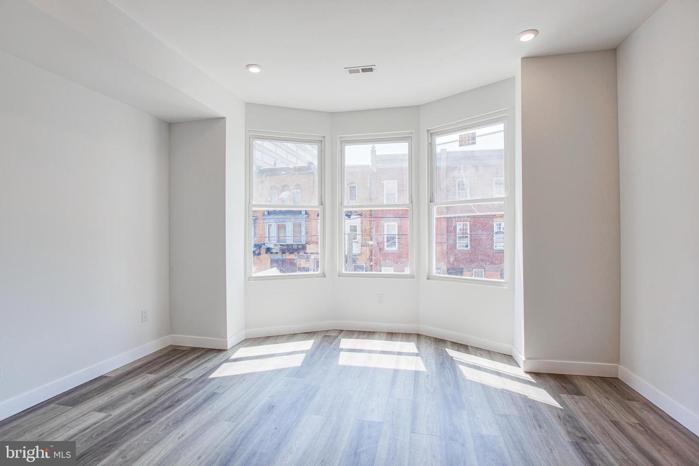 1439 W Venango St