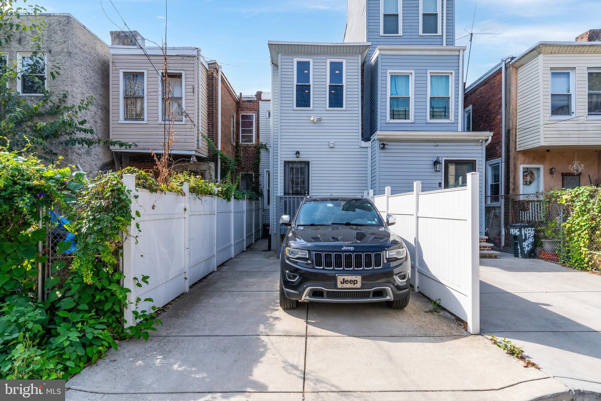 1933 Cambridge St