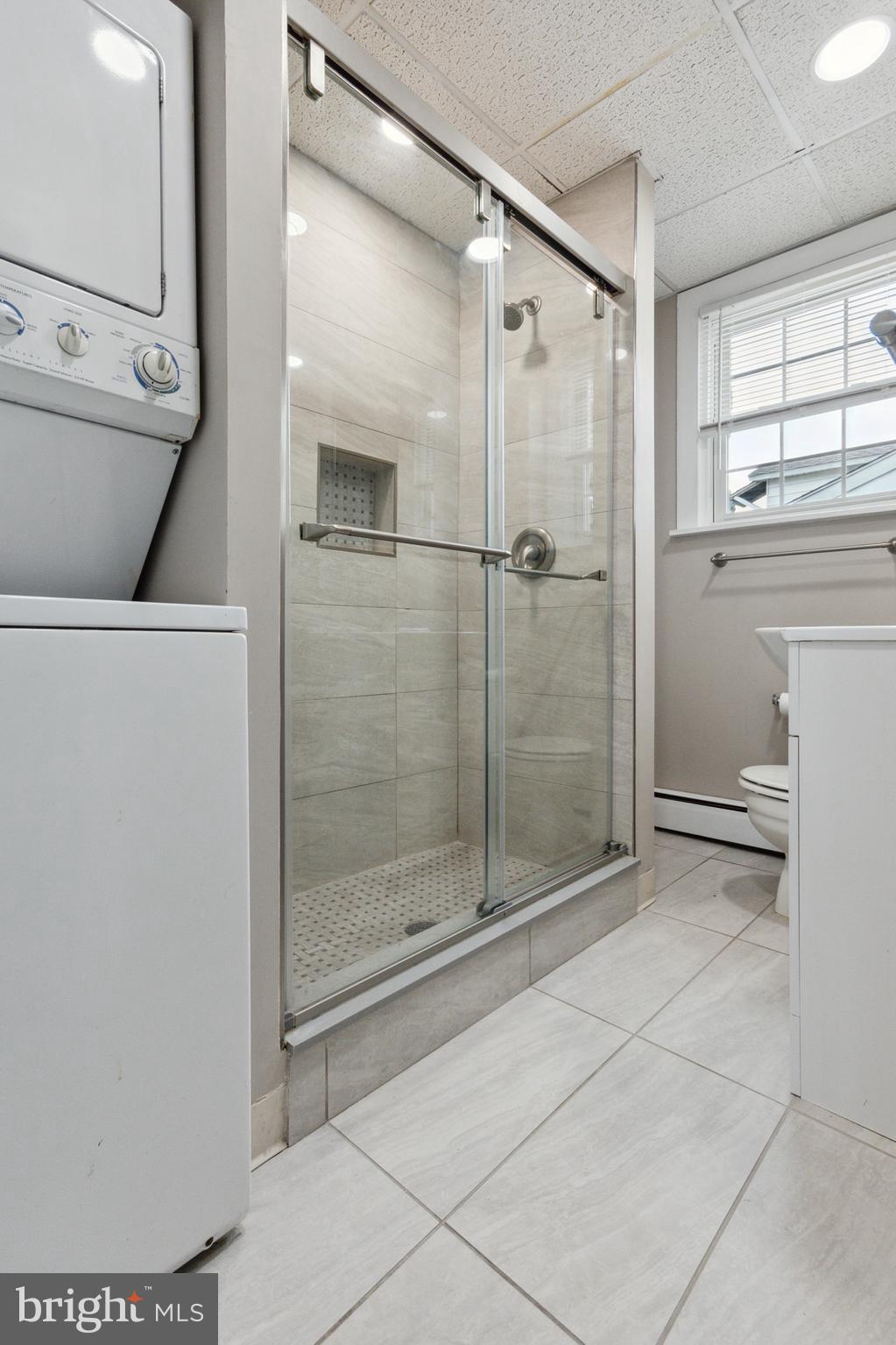 274 Roxborough Ave #2f
