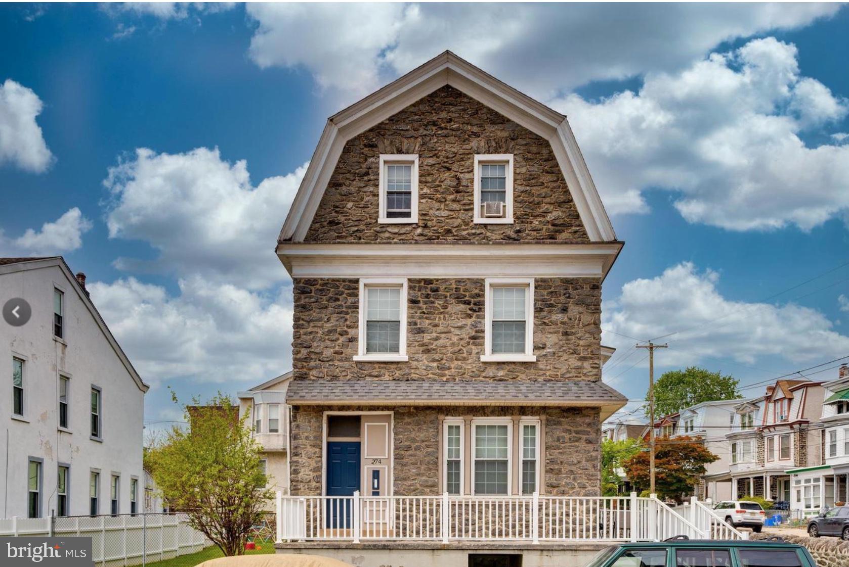 274 Roxborough Ave #2f