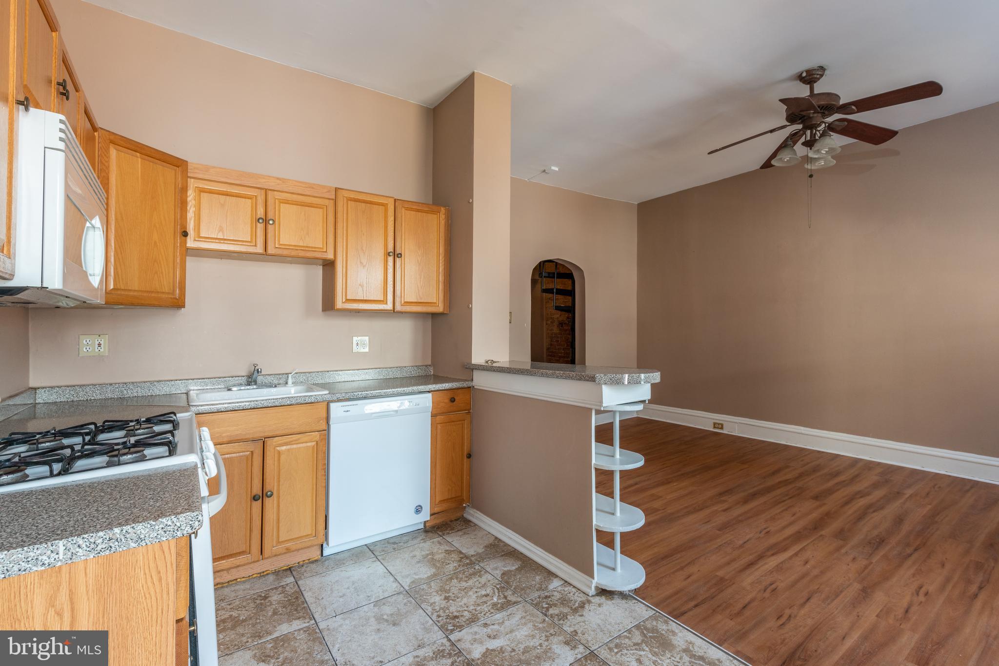 2032 Chestnut St #3f