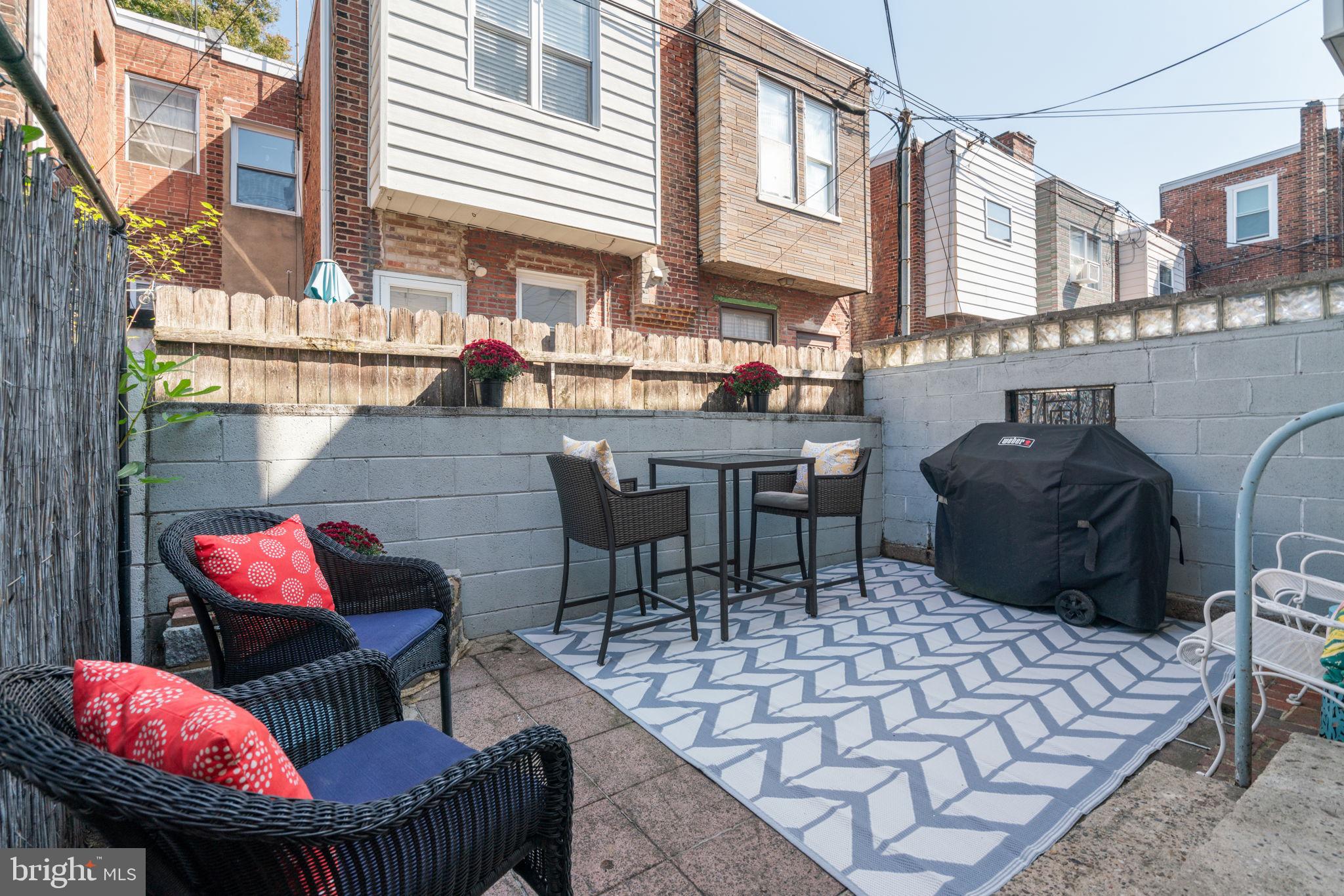 1115 Linn St