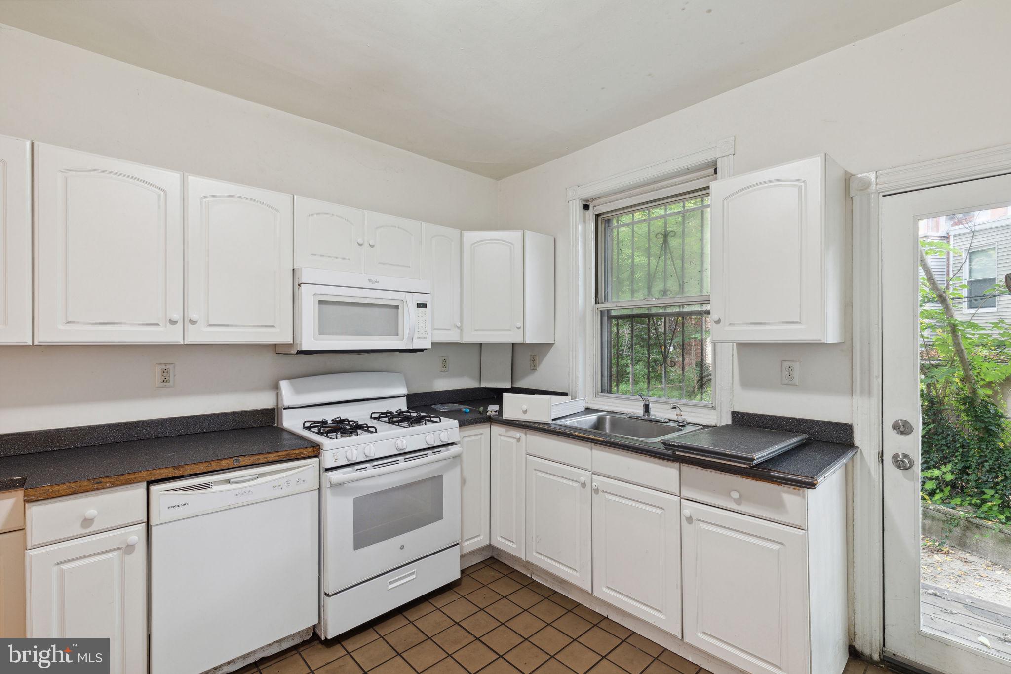 621 S 42nd St