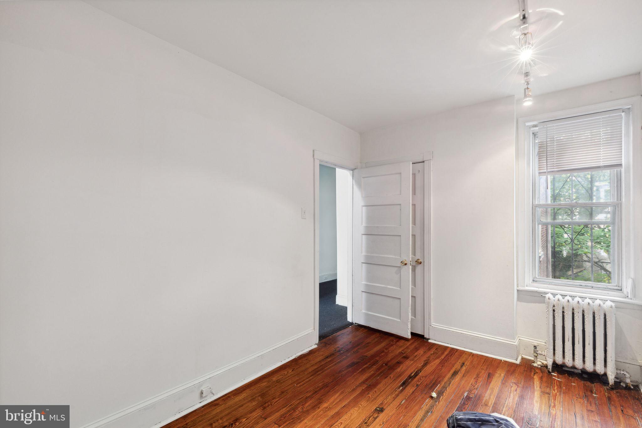 621 S 42nd St