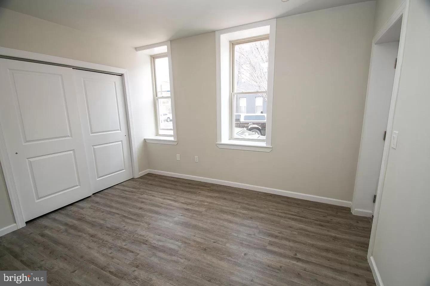 1800 Catharine St #1