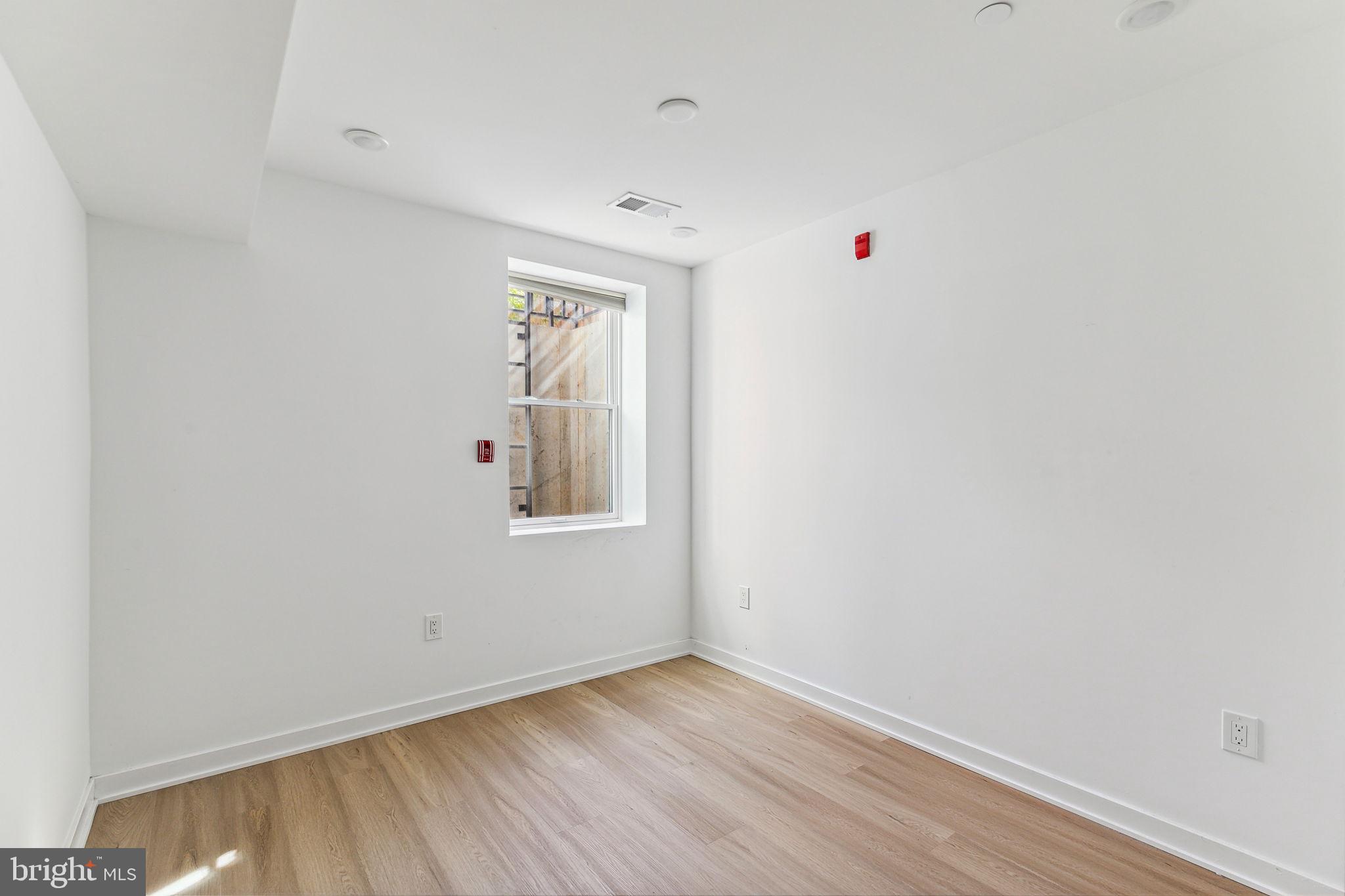1123 S 20th St #1