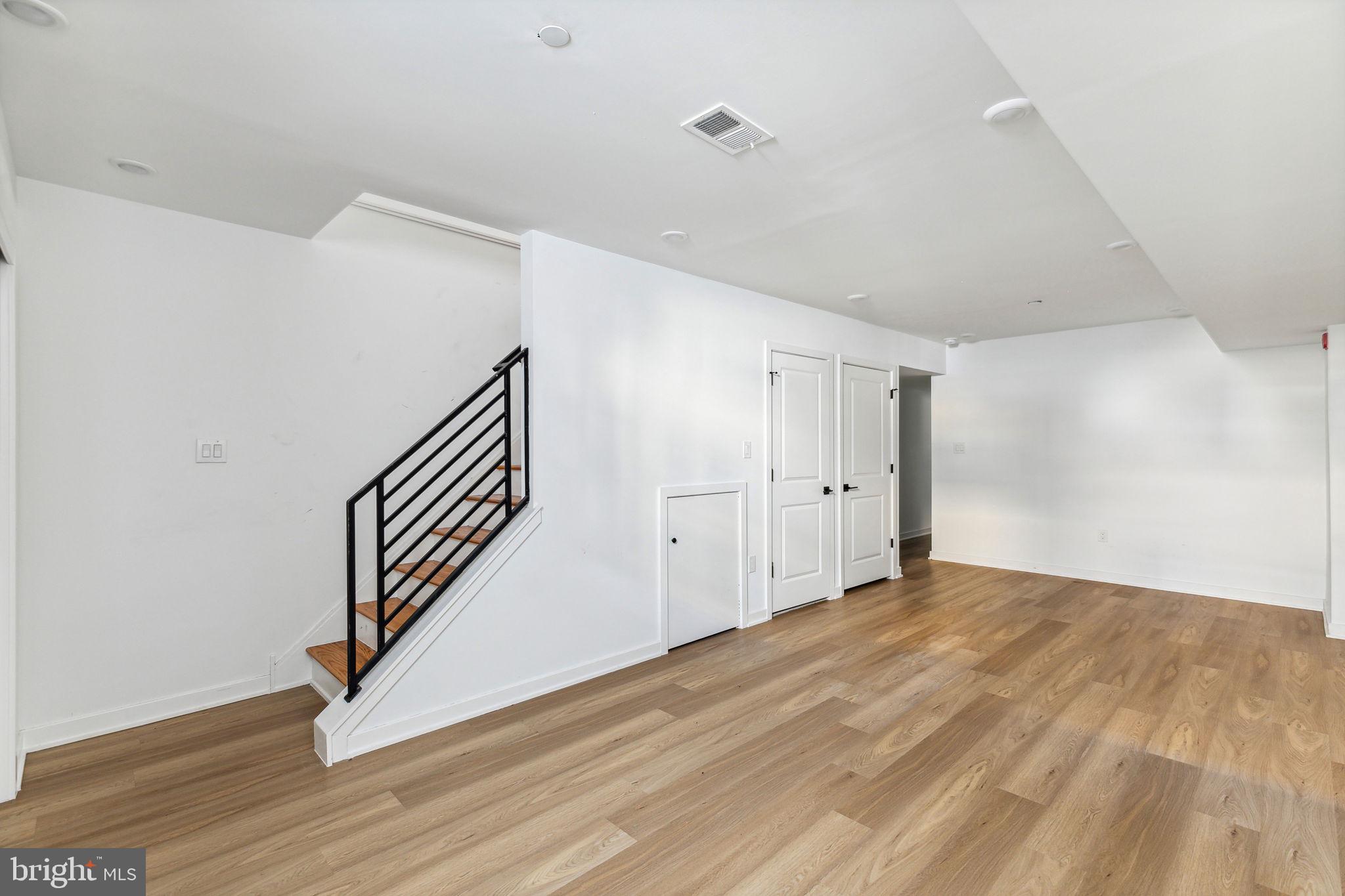 1123 S 20th St #1