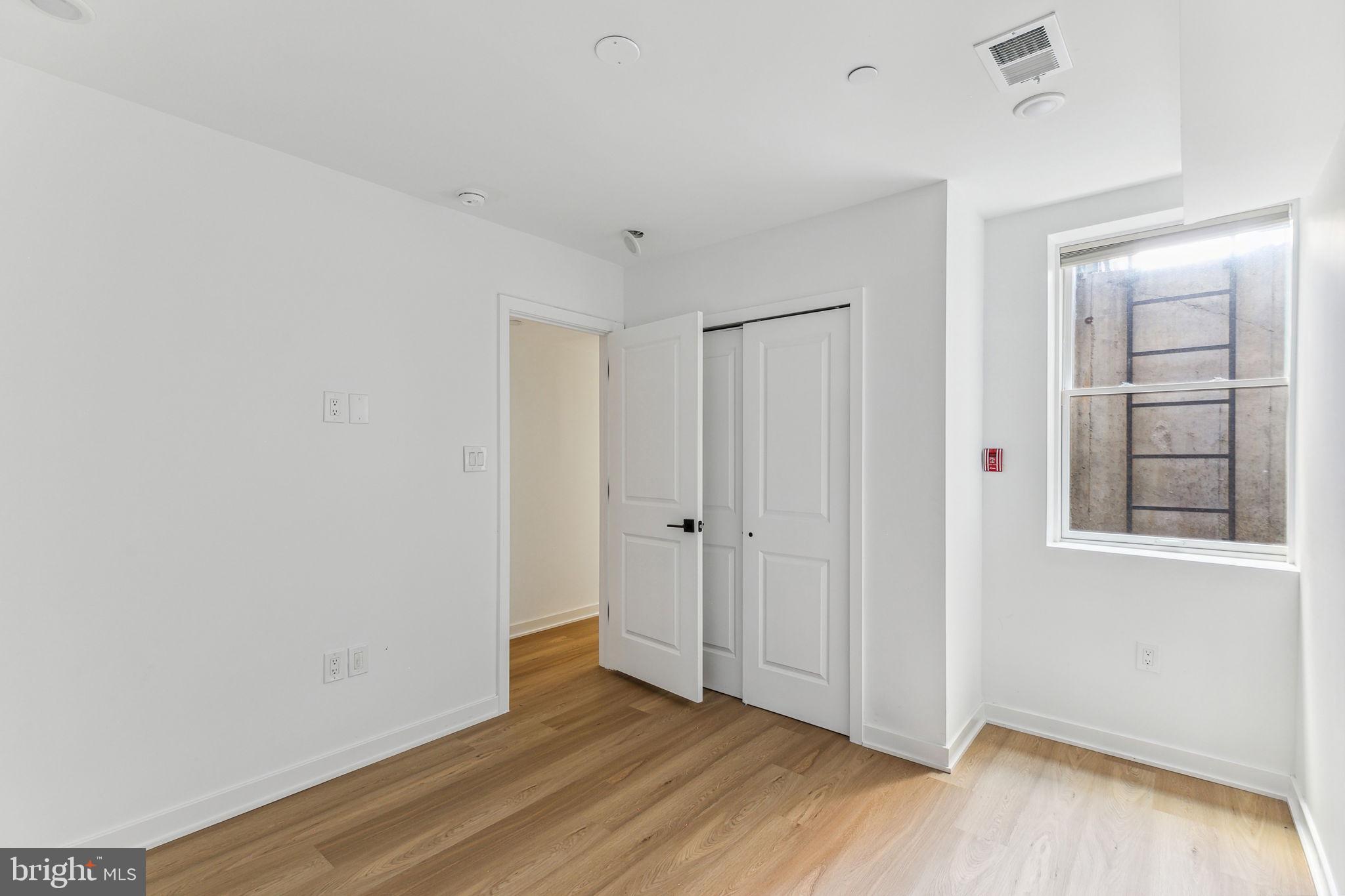 1123 S 20th St #1