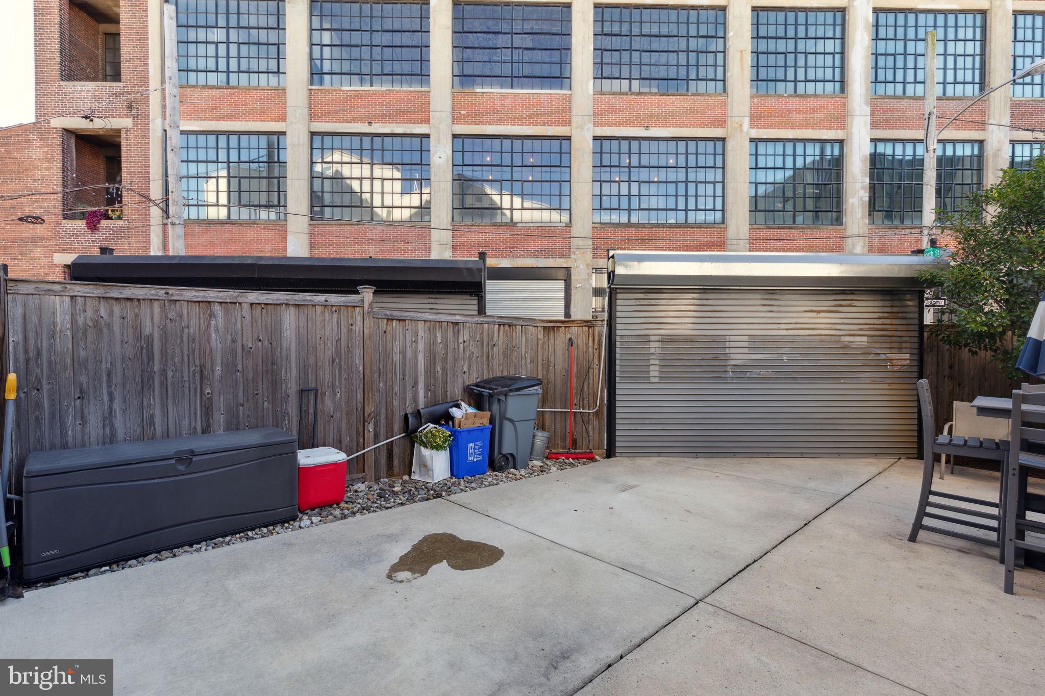 1502 Earl St