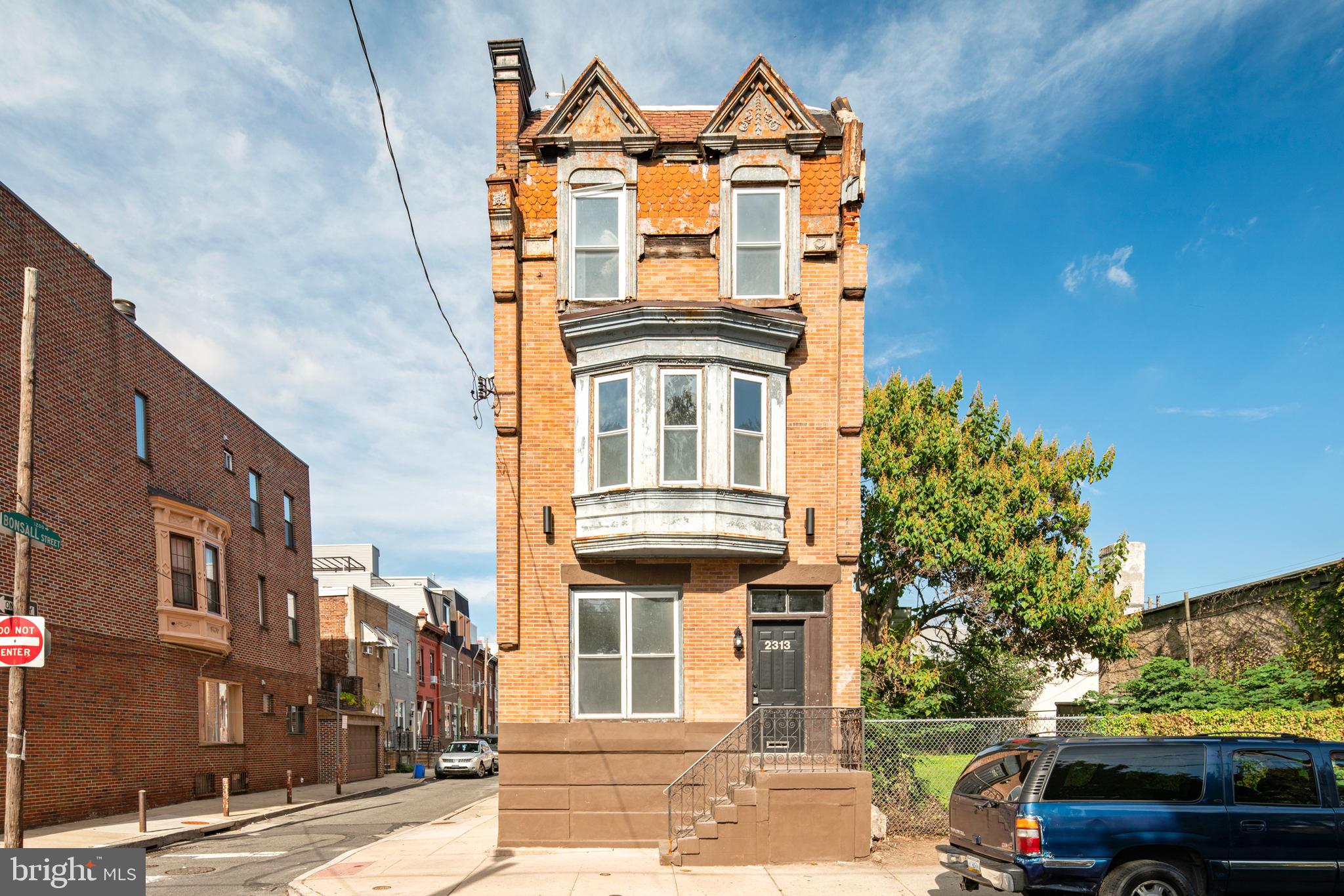 2313 Wharton St #1
