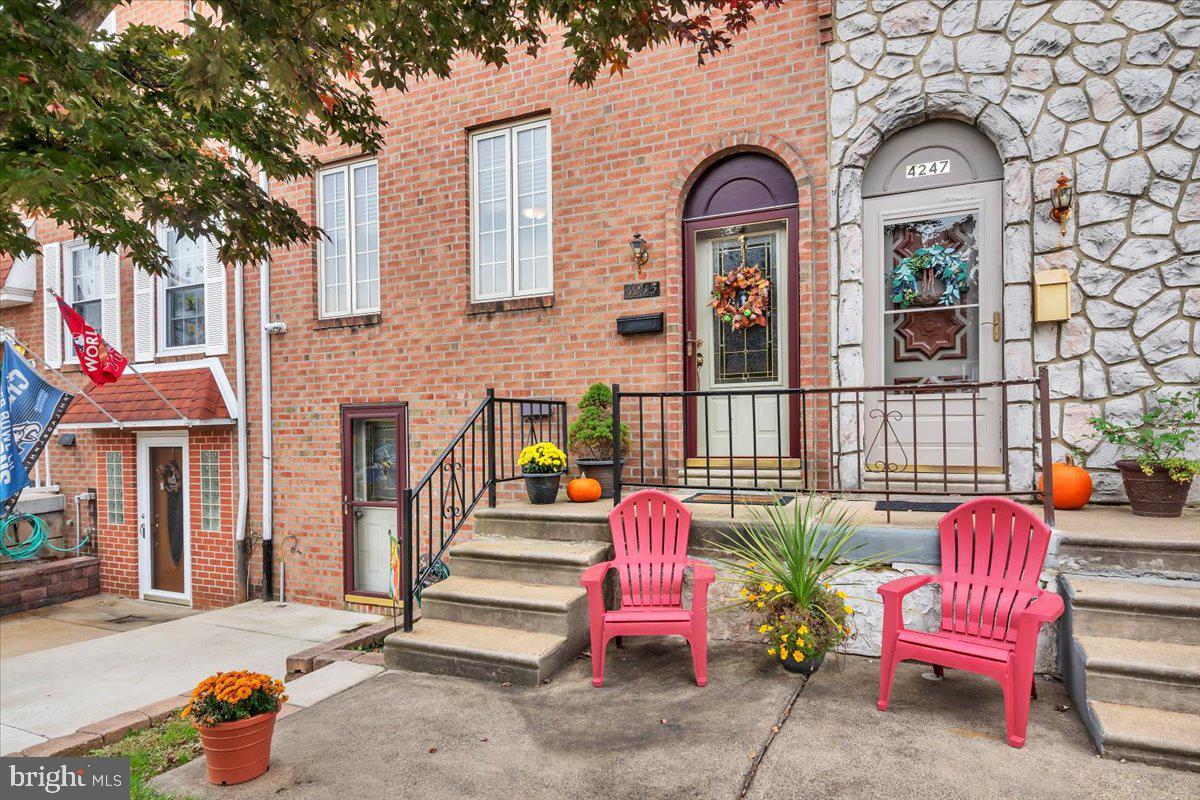 4245 Chalfont Pl