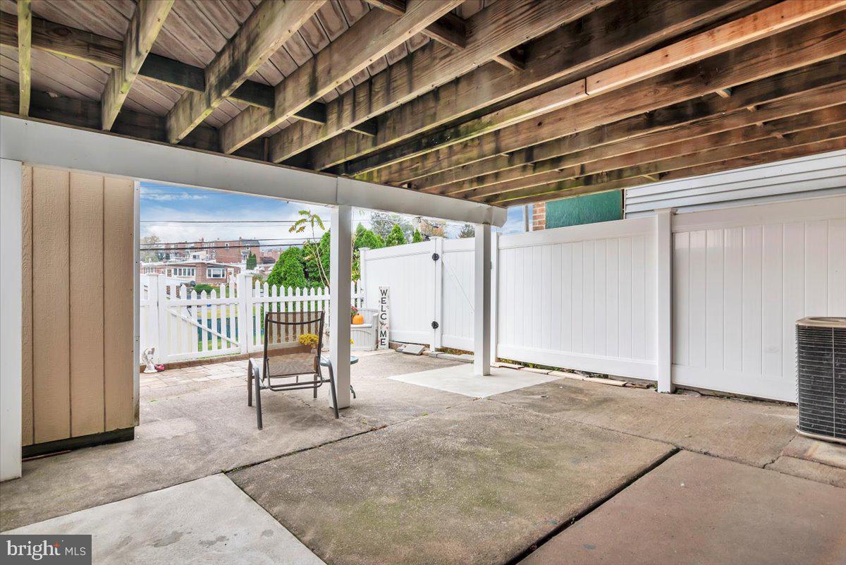 4245 Chalfont Pl