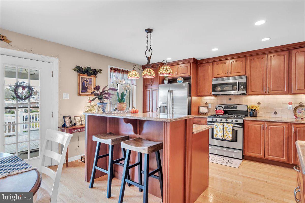 4245 Chalfont Pl