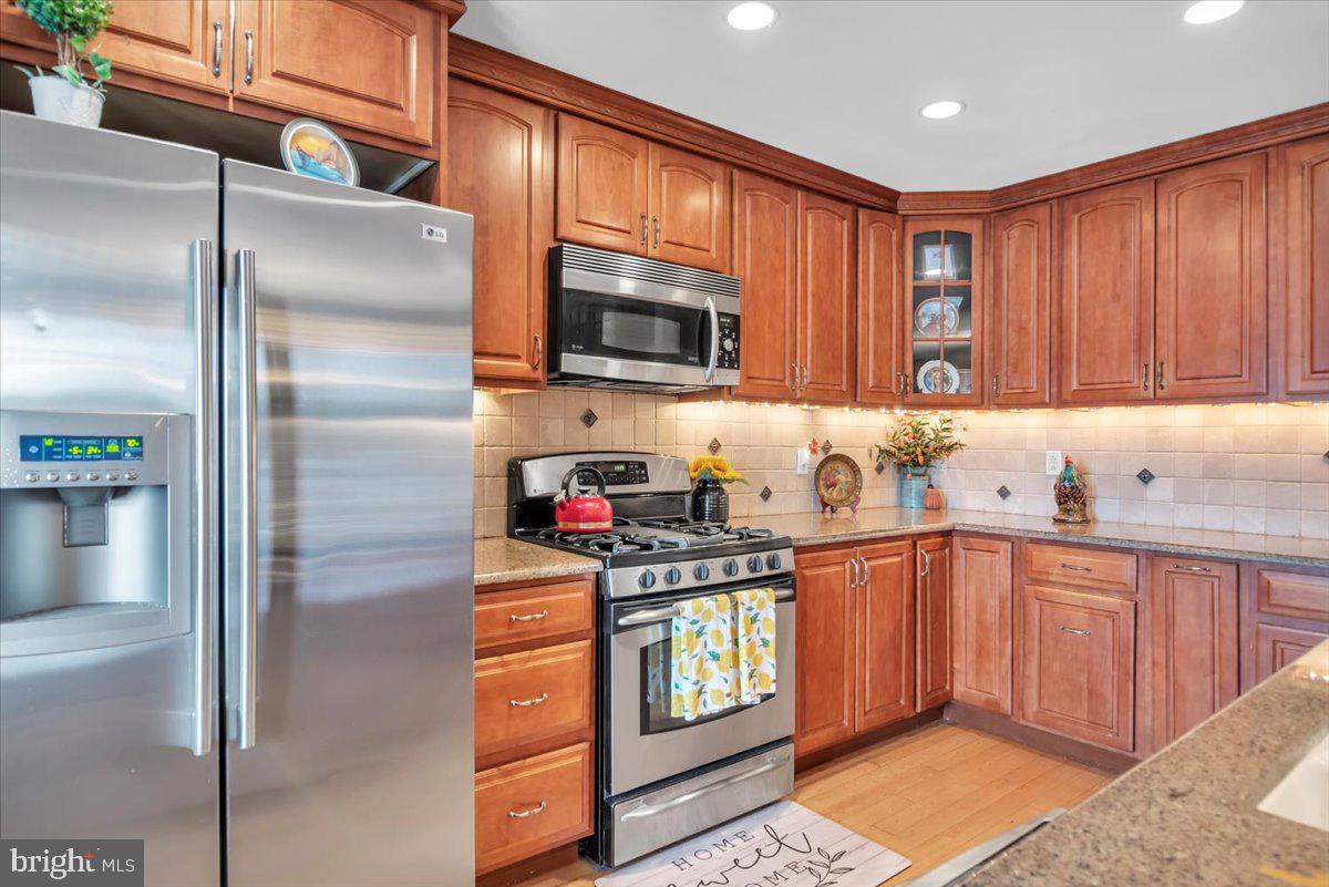 4245 Chalfont Pl
