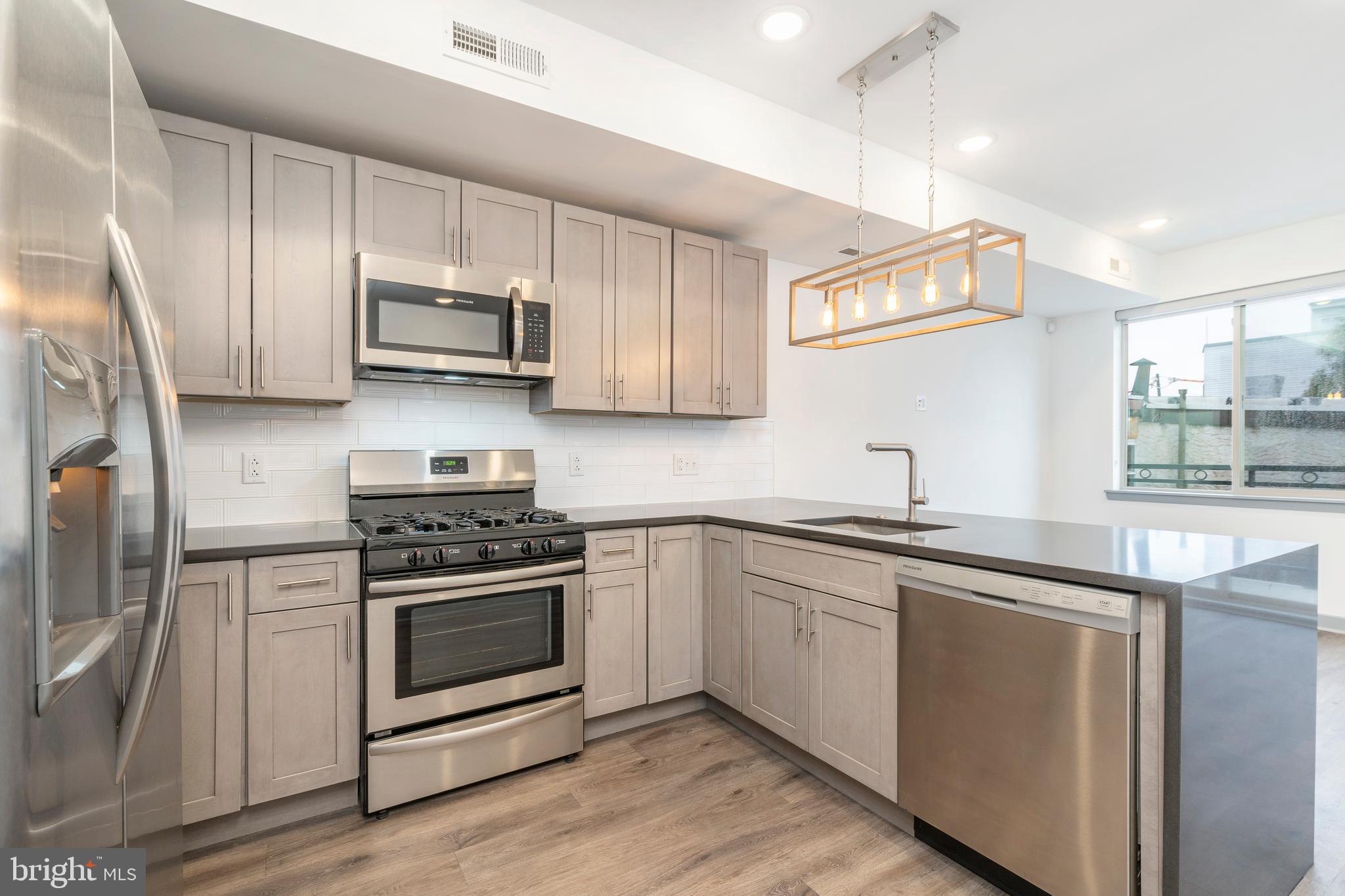 415 W Berks St #2