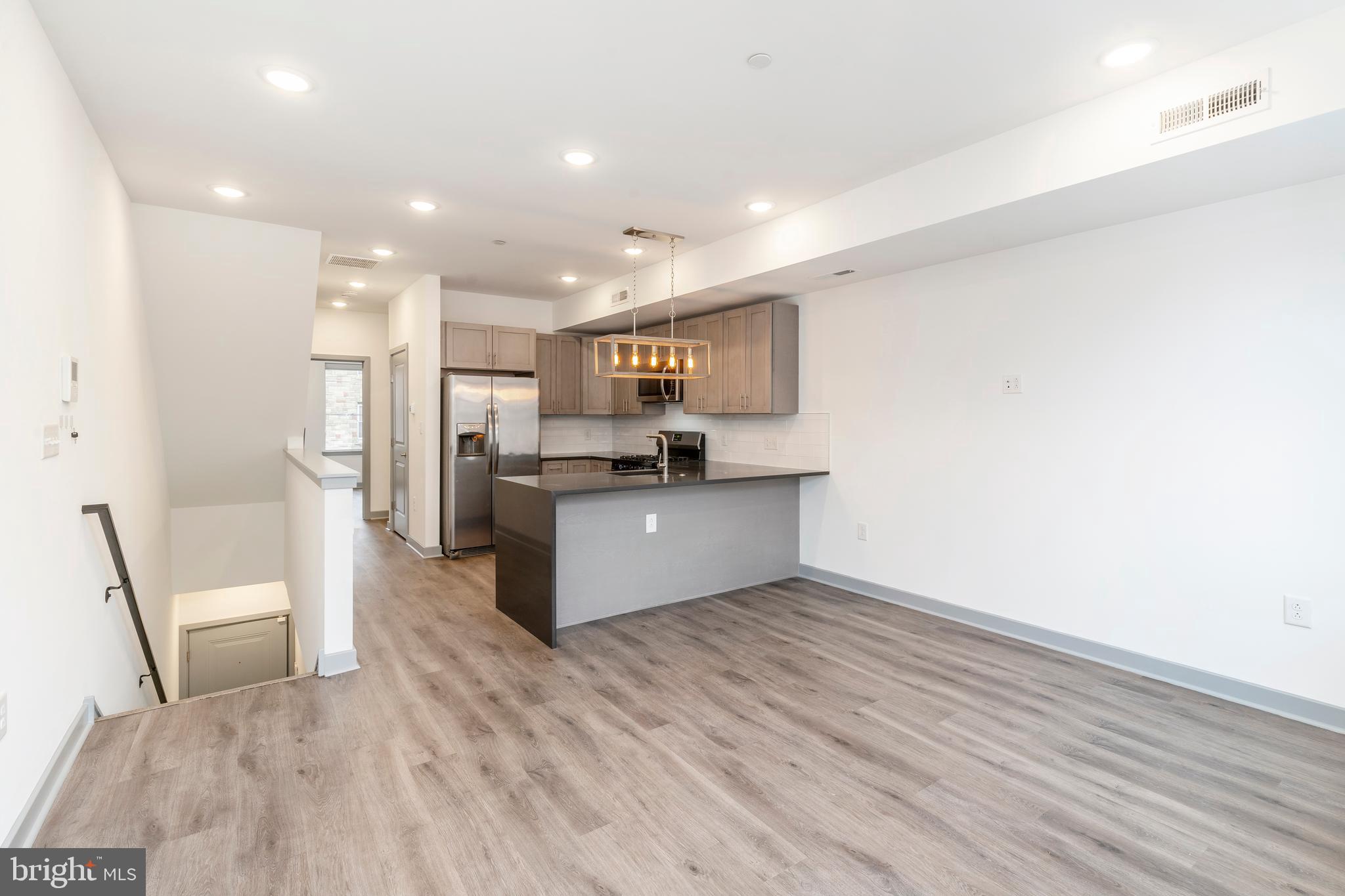 415 W Berks St #2