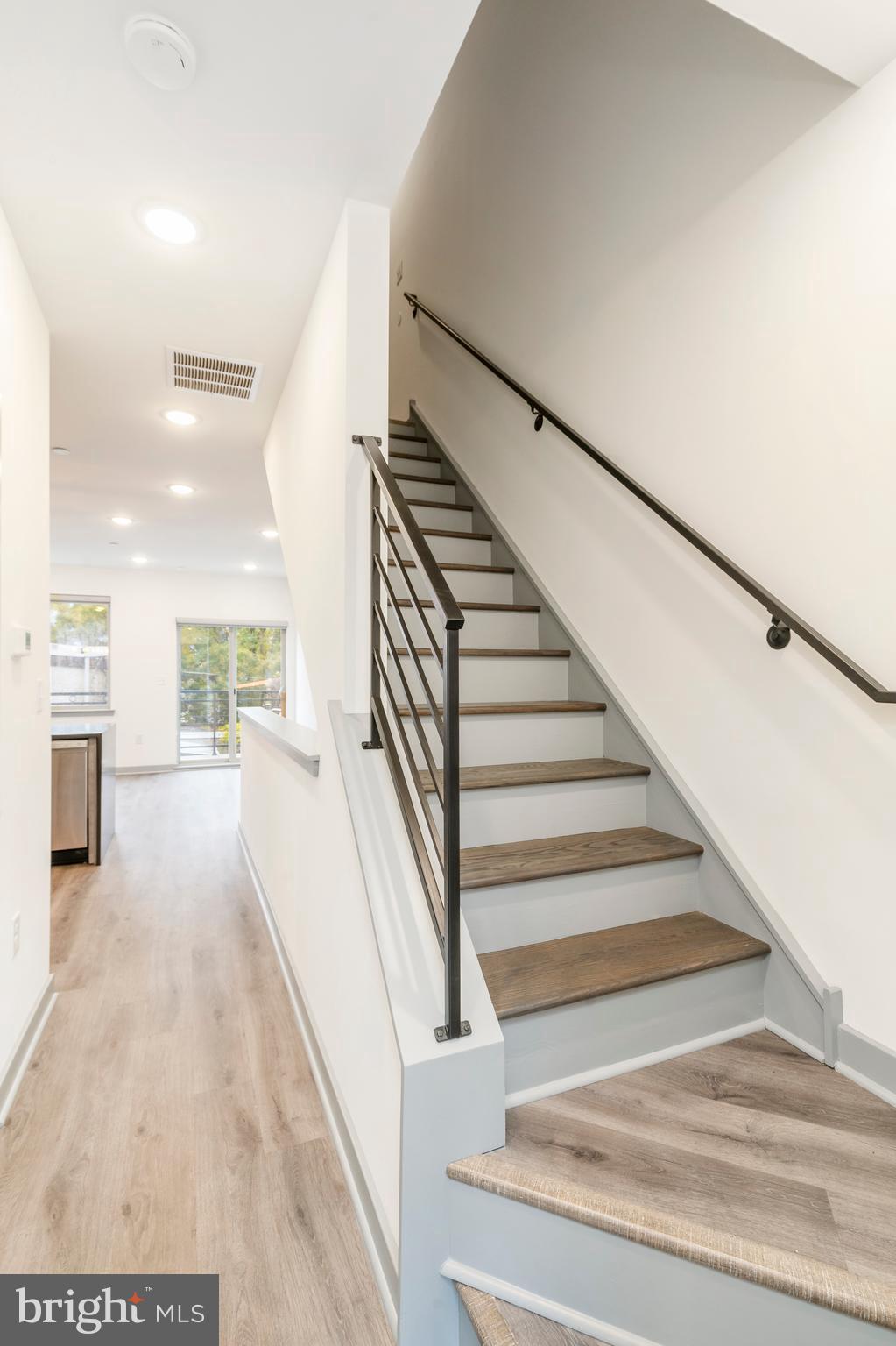 415 W Berks St #2