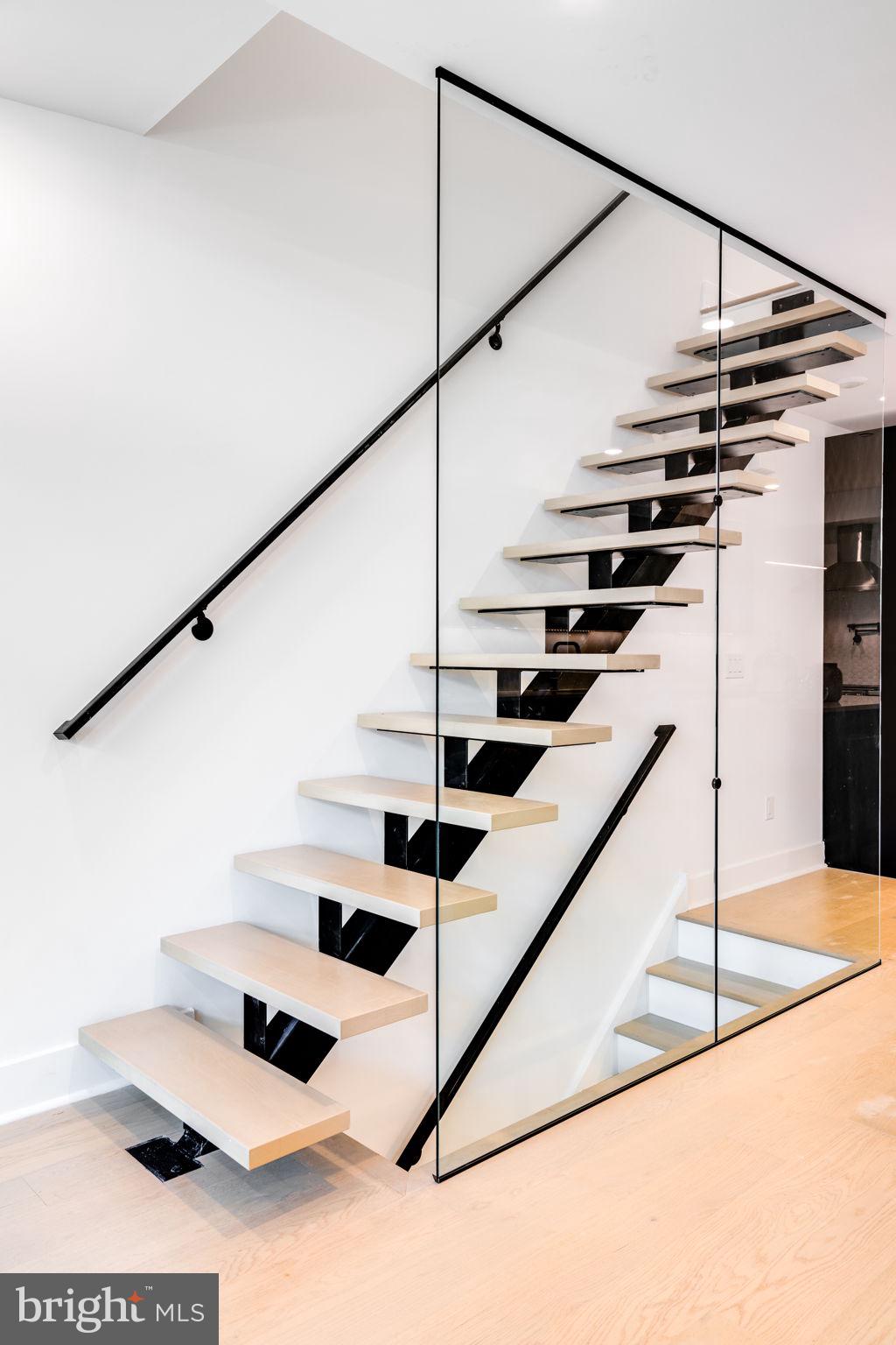 1638 Fitzwater St #Penthouse