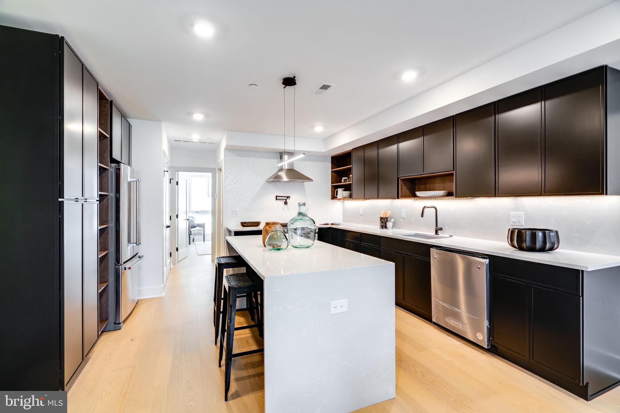 1638 Fitzwater St #Penthouse