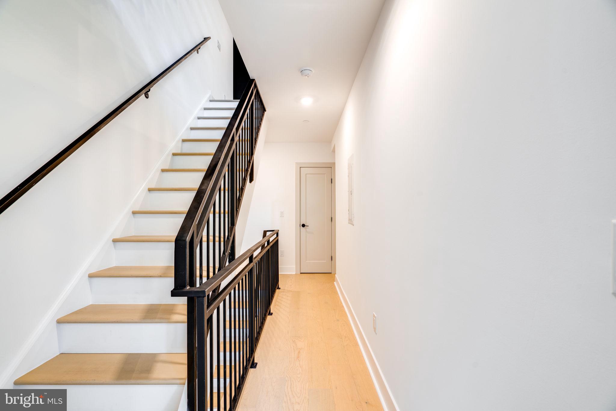 1638 Fitzwater St #Penthouse