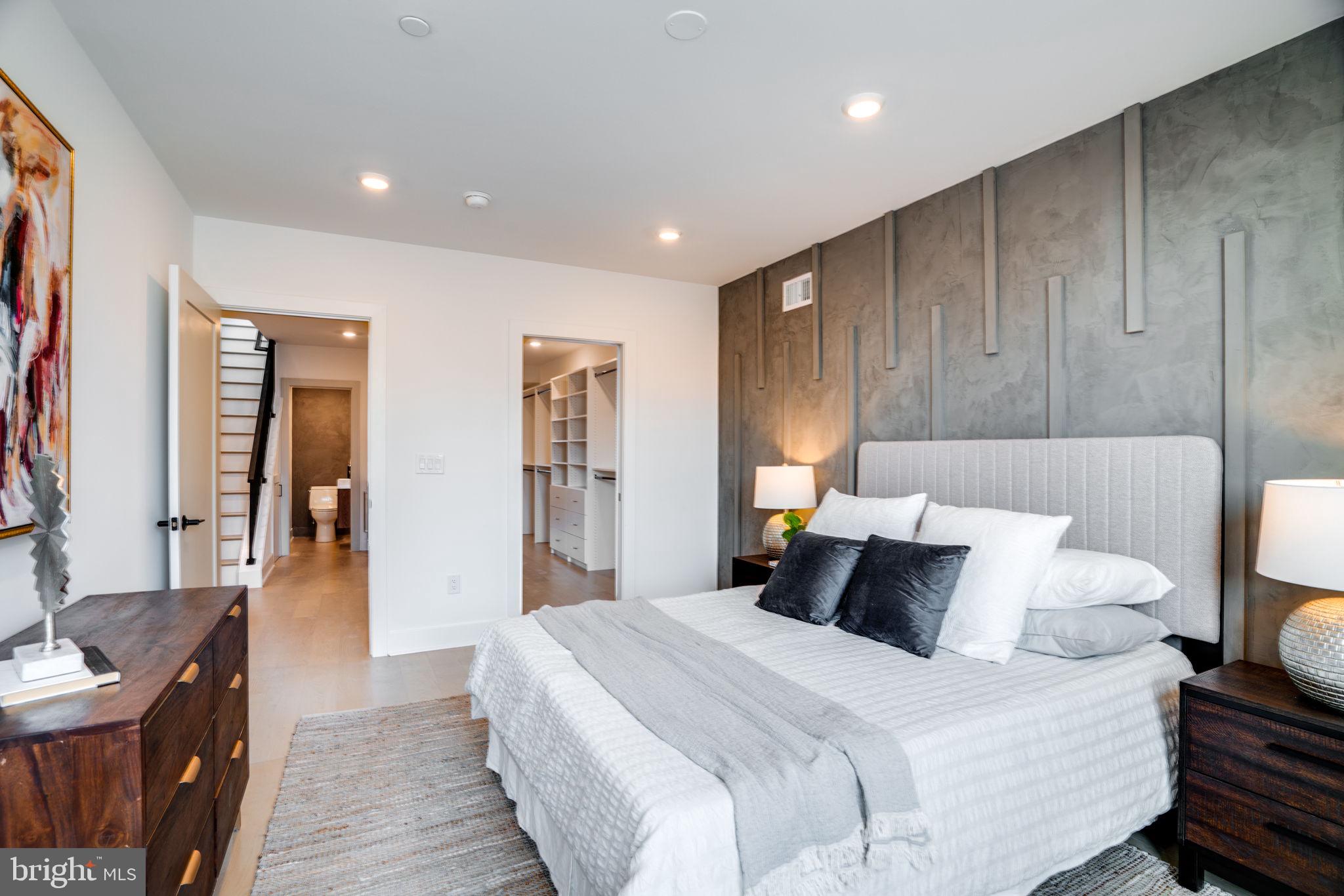 1638 Fitzwater St #Penthouse