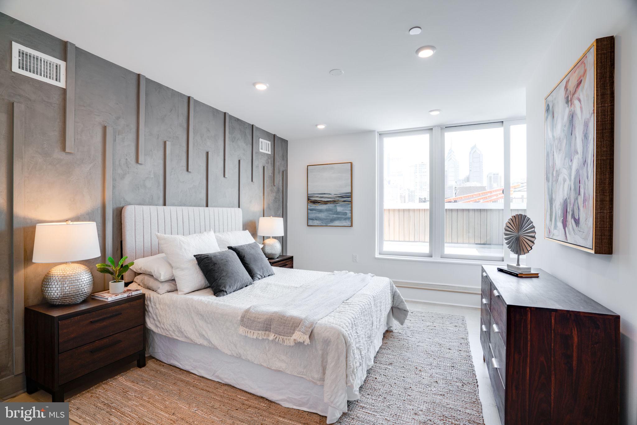 1638 Fitzwater St #Penthouse