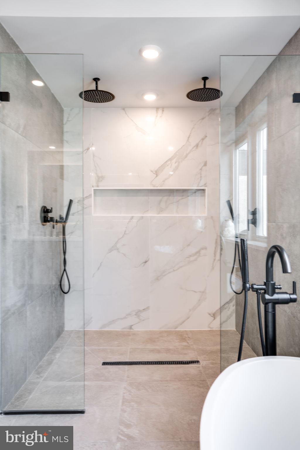 1638 Fitzwater St #Penthouse