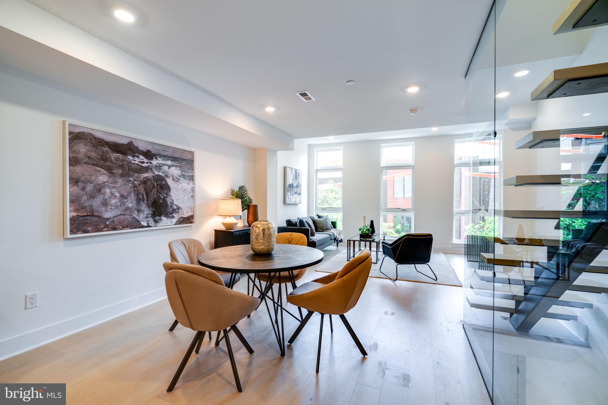 1638 Fitzwater St #Penthouse