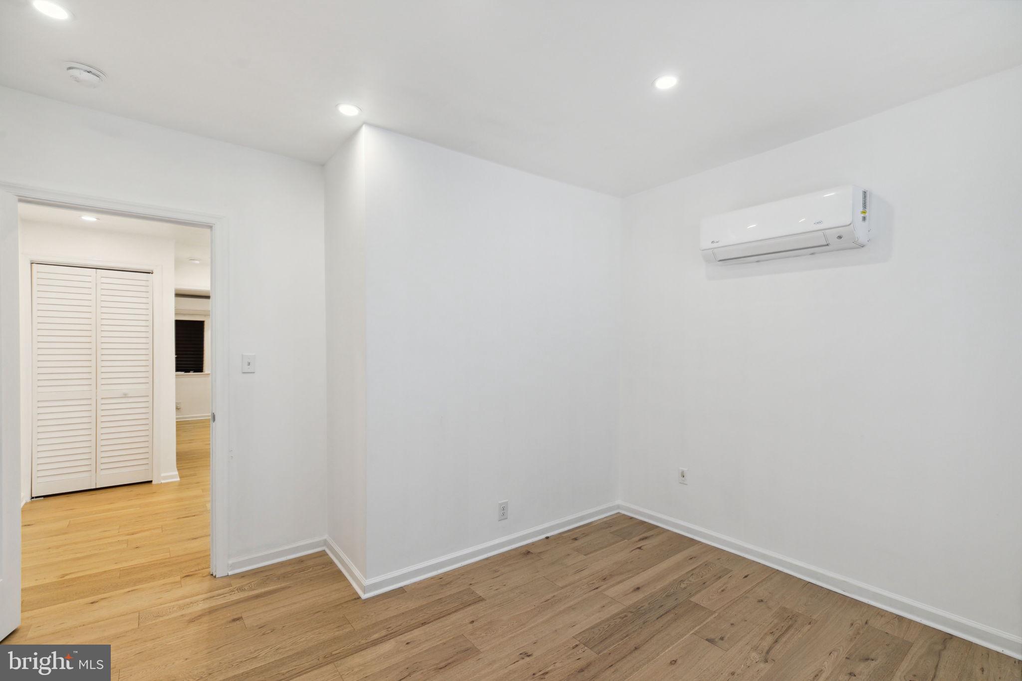 1310 Annin St