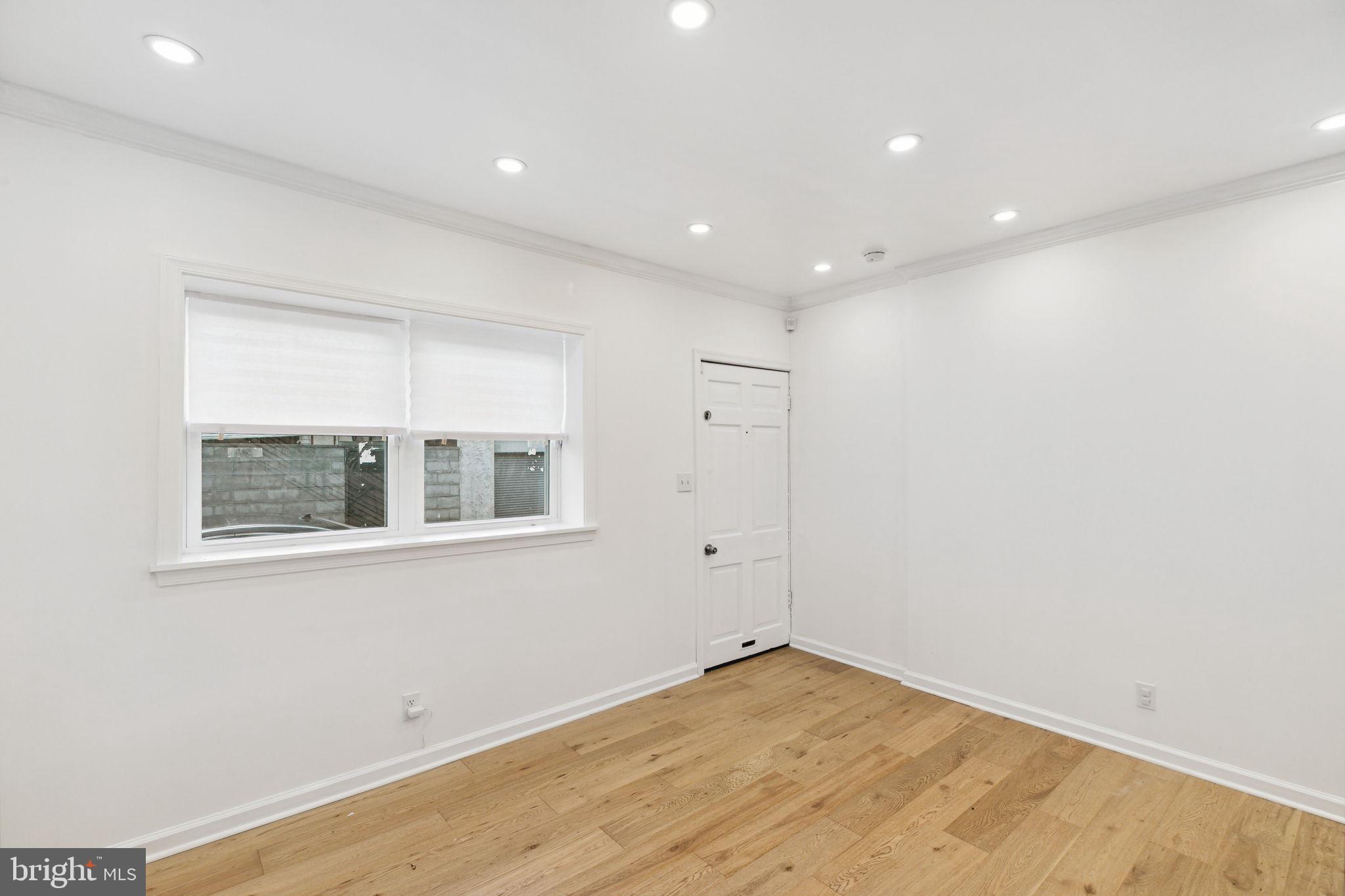 1310 Annin St