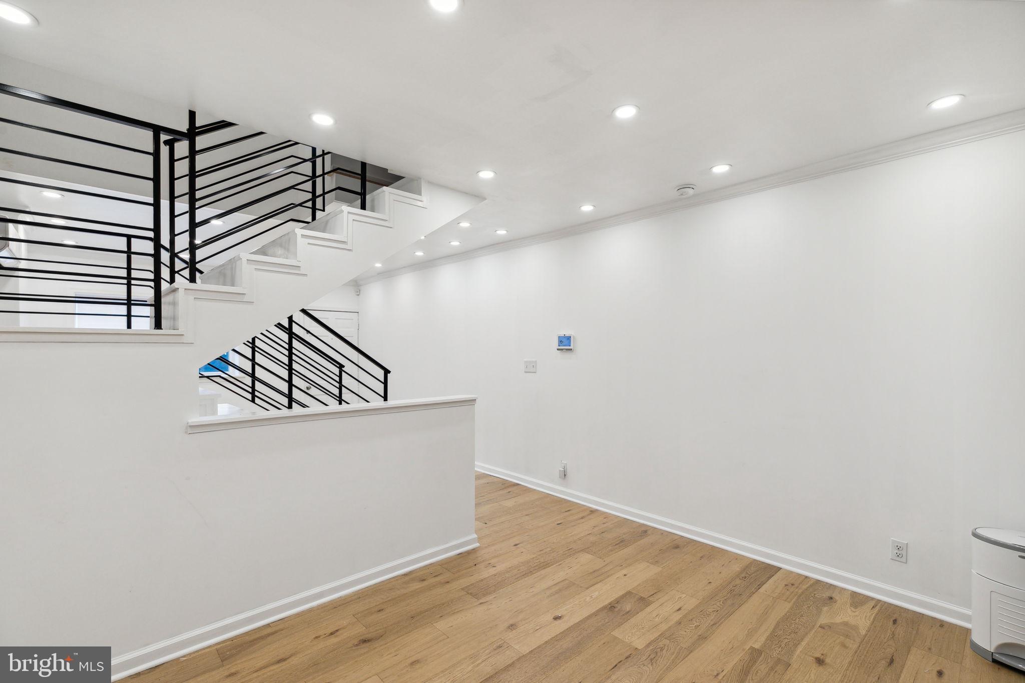 1310 Annin St